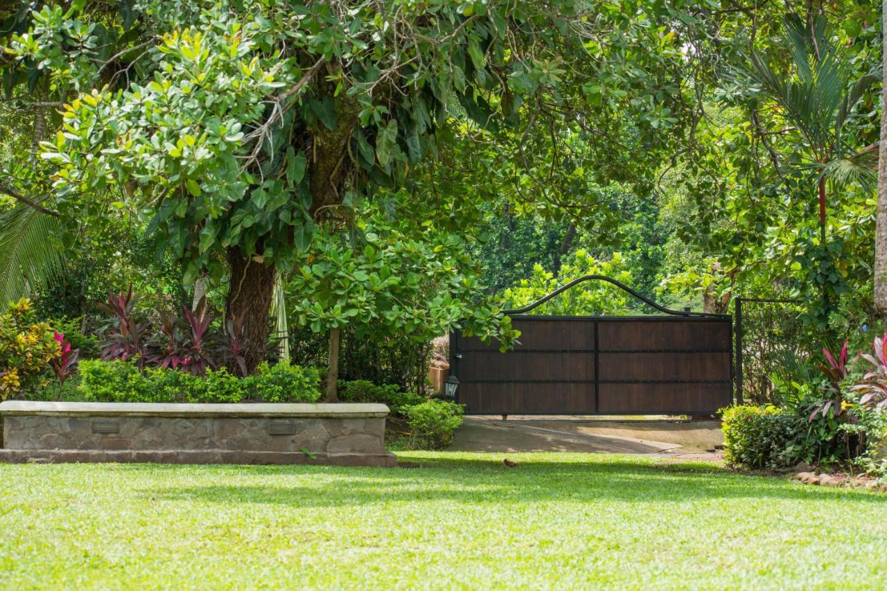Hotel Poza Blanca Lodge San Mateo Экстерьер фото